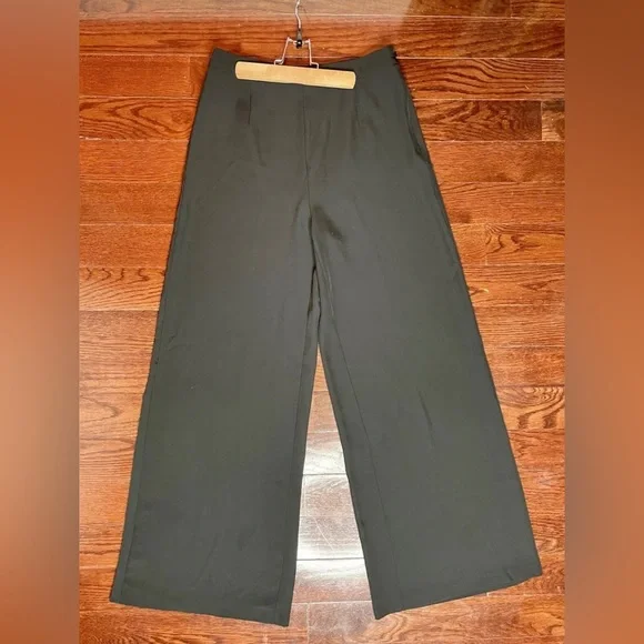 Forever 21 Black Wide Leg High Waisted Dress Pants Sz L (Good Condition)